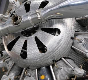 Flugzeugtriebwerk als Anwendungsbild.